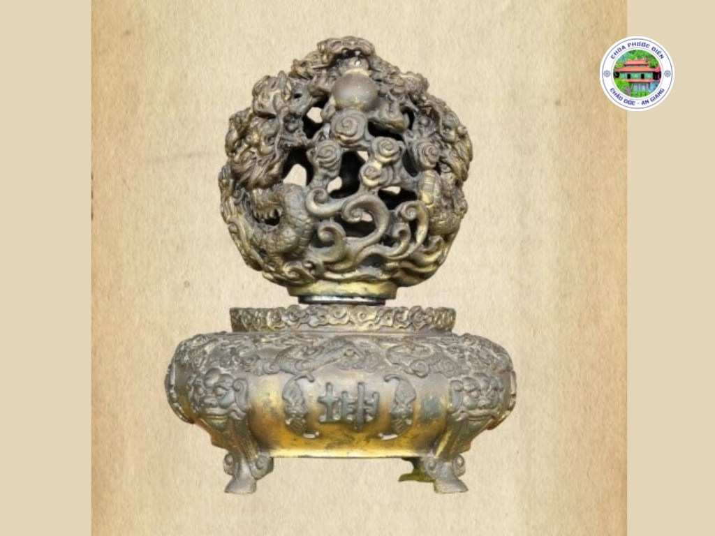 Đỉnh cửu Long xông trầm